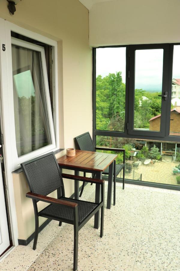 Hotel Smile Kobuleti Esterno foto