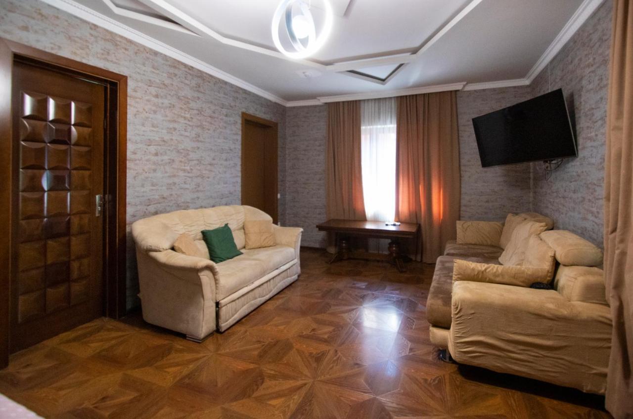 Hotel Smile Kobuleti Esterno foto