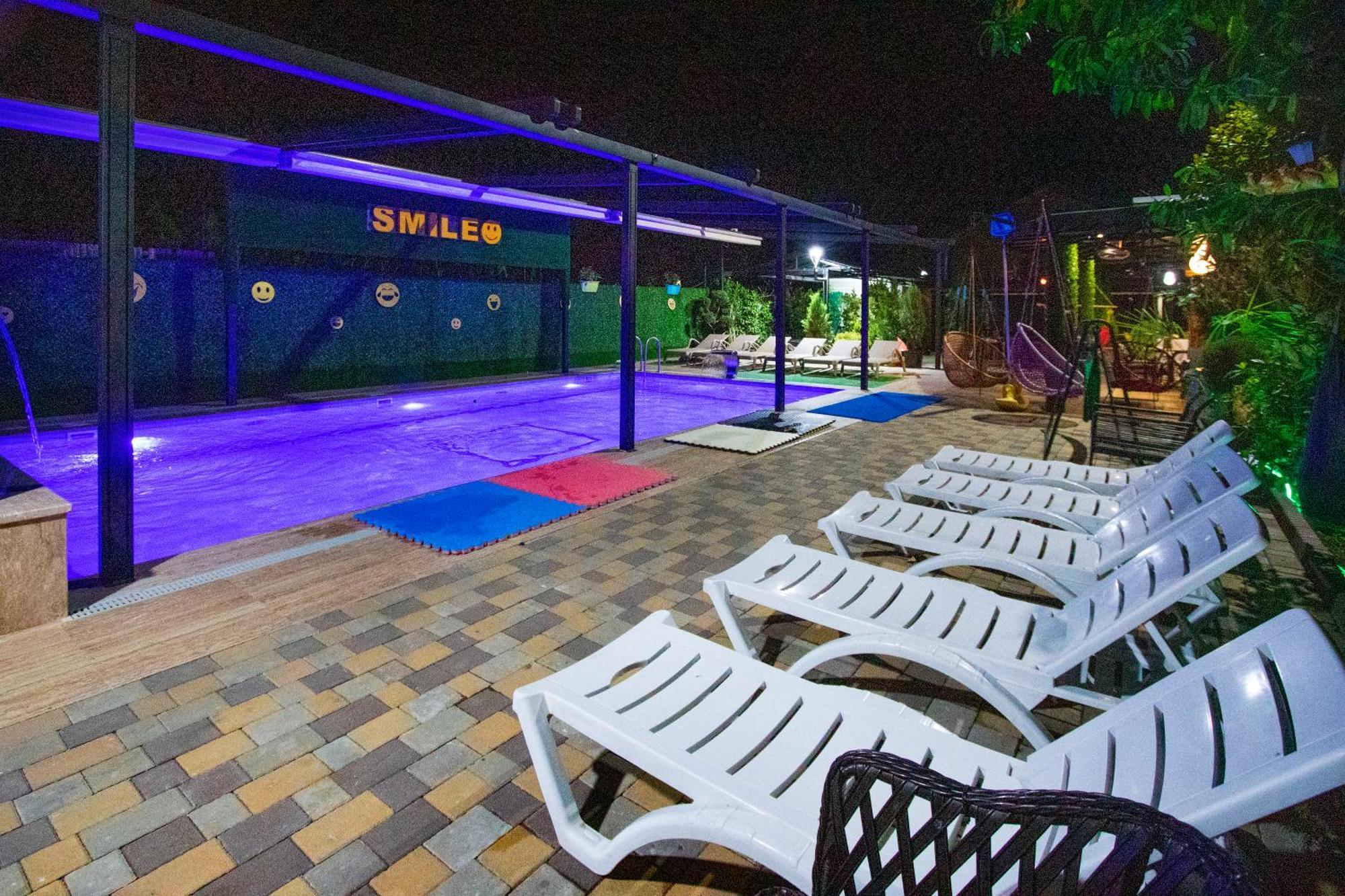 Hotel Smile Kobuleti Esterno foto