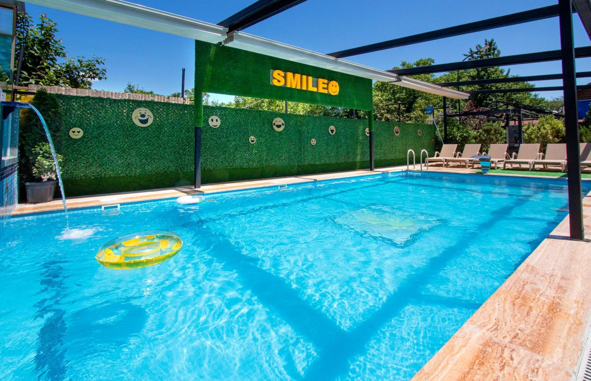 Hotel Smile Kobuleti Esterno foto